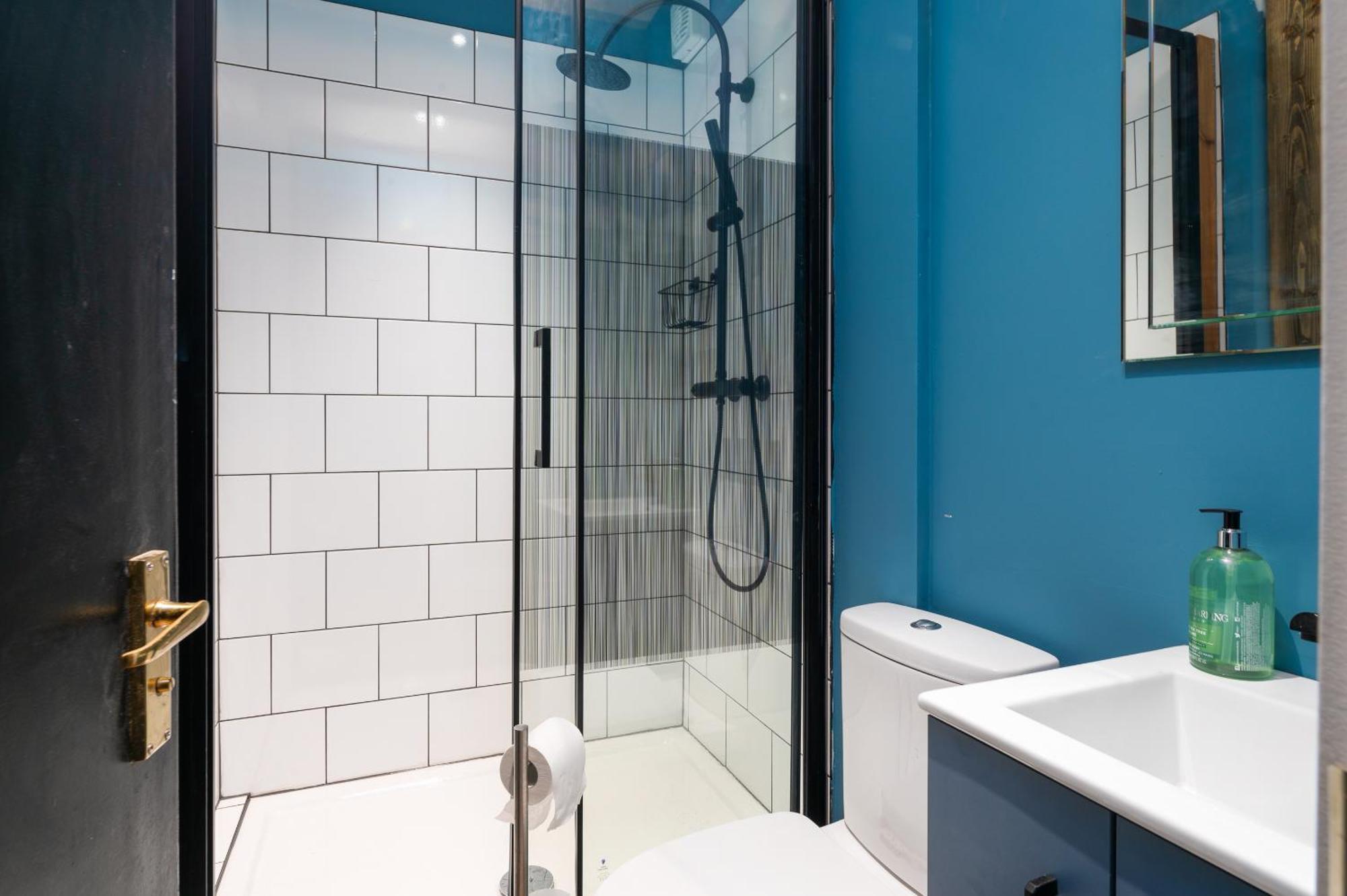 1Br Stylish Flat By Hostarahomes, Near Liverpool Street, Prime London Location, Sleeps Up To 4 Londres Exterior foto
